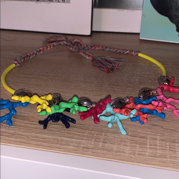 Beaded coral necklace - Picture 2 of 4